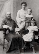 о.Николай с семьёй