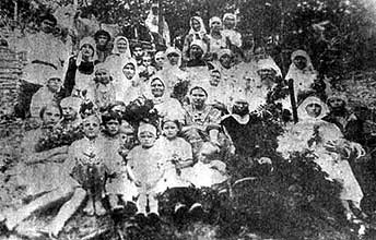 В Горненской обители (Троица 1924)